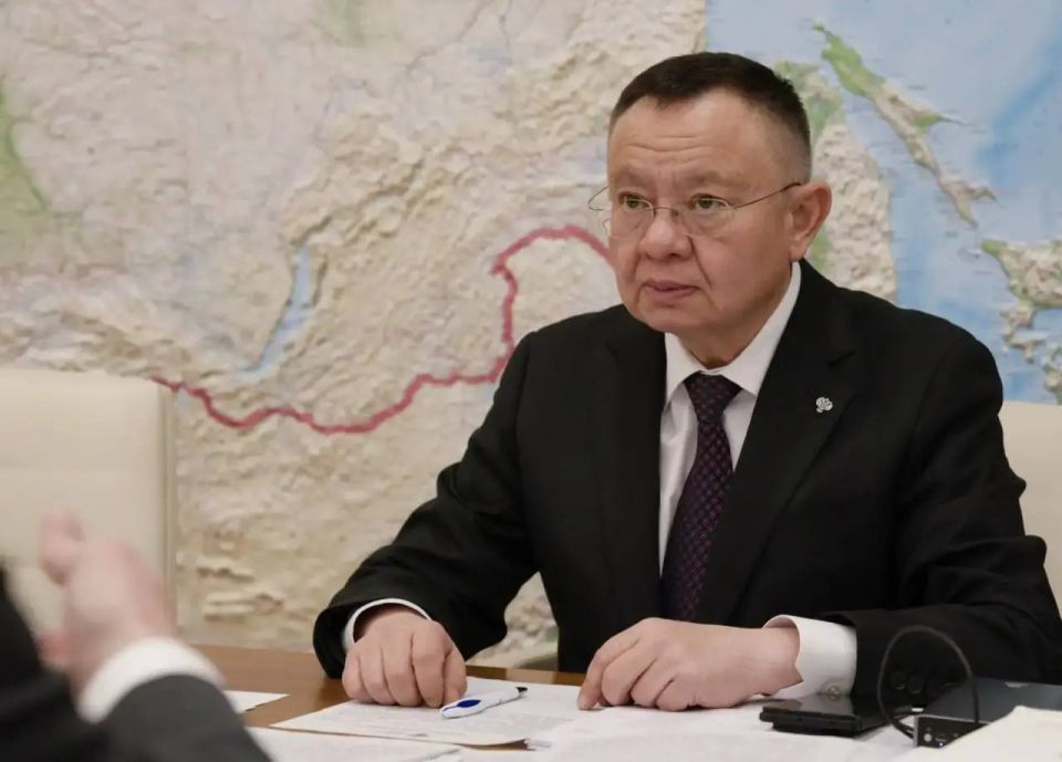 Глава Минстроя России Ирек Файзуллин провел рабочую встречу с Губернатором Томской области Владимиром Мазуром Глава Минстроя России Ирек Файзуллин провел рабочую встречу с Губернатором Томской области Владимиром Мазуром