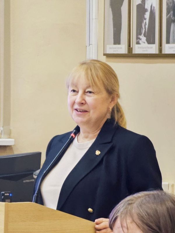 24 декабря в Московском государственном университете имени М.В. Ломоносова состоялась защита кандидатской диссертации помощника ректора, старшего преподавателя кафедры журналистики Наталии Москаленко "Медиапотребление... 24 декабря в Московском государственном университете имени М.В. Ломоносова состоялась защита кандидатской диссертации помощника ректора, старшего преподавателя кафедры журналистики Наталии Москаленко "Медиапотребление...