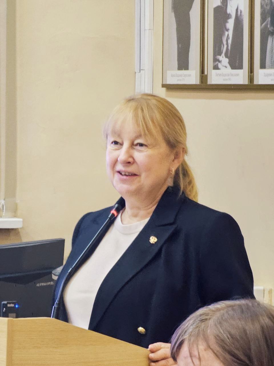 24 декабря в Московском государственном университете имени М.В. Ломоносова состоялась защита кандидатской диссертации помощника ректора, старшего преподавателя кафедры журналистики Наталии Москаленко "Медиапотребление... 24 декабря в Московском государственном университете имени М.В. Ломоносова состоялась защита кандидатской диссертации помощника ректора, старшего преподавателя кафедры журналистики Наталии Москаленко "Медиапотребление...