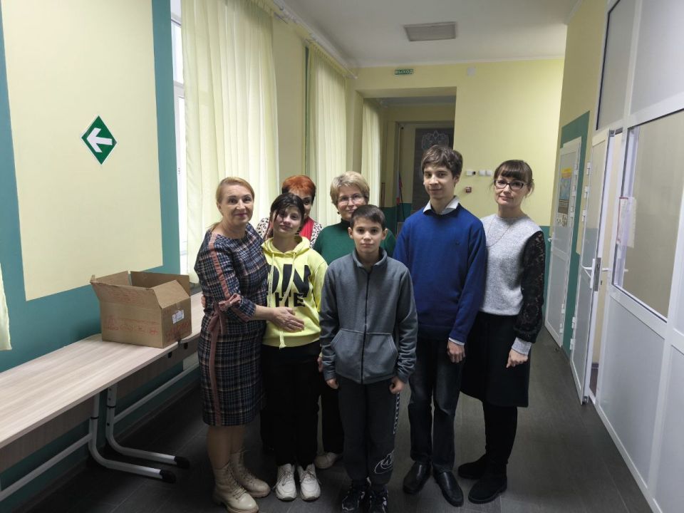 Клавдия Кульбацкая привезла подарки в школу-интернат для особенных детей Углегорска Клавдия Кульбацкая привезла подарки в школу-интернат для особенных детей Углегорска