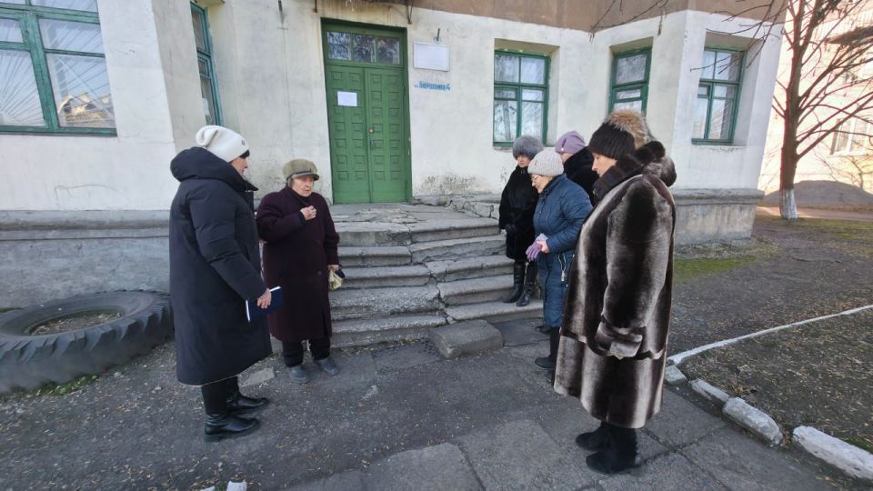 24 декабря 2025 года, в ГБОУ "Школа 18 г.о. Торез" состоялся Урок мужества, посвященный погибшему участнику специальной военной операции выпускнику школы Макаренко Евгению Александровичу 24 декабря 2025 года, в ГБОУ "Школа 18 г.о. Торез" состоялся Урок мужества, посвященный погибшему участнику специальной военной операции выпускнику школы Макаренко Евгению Александровичу