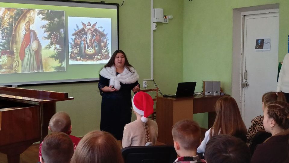 Встреча в гостиной искусств «Светлый праздник Рождества» Встреча в гостиной искусств «Светлый праздник Рождества»