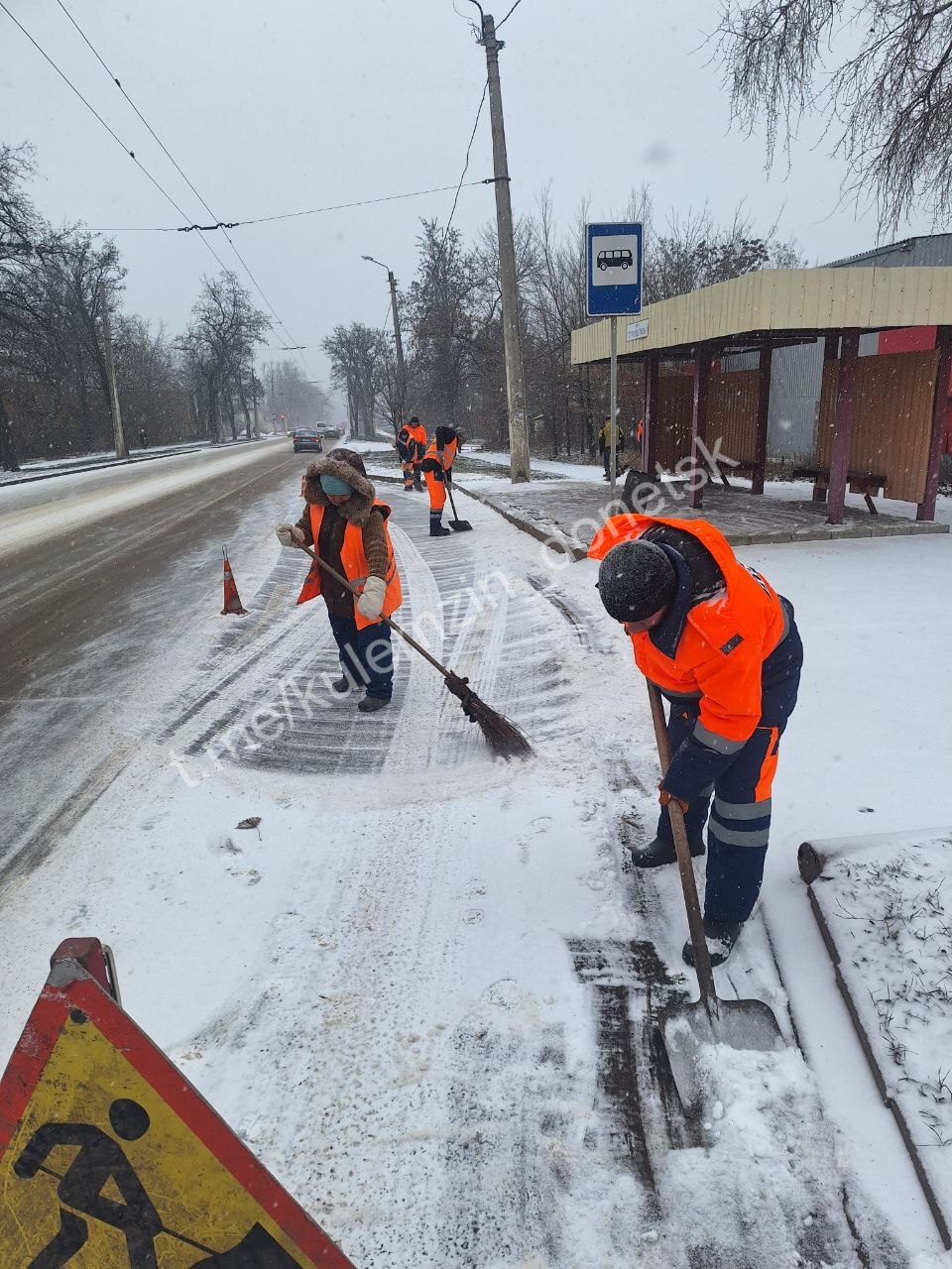 Алексей Кулемзин: В связи с ухудшением погодных условий и началом снегопадов, работники коммунальных предприятий перешли на усиленный режим работы Алексей Кулемзин: В связи с ухудшением погодных условий и началом снегопадов, работники коммунальных предприятий перешли на усиленный режим работы