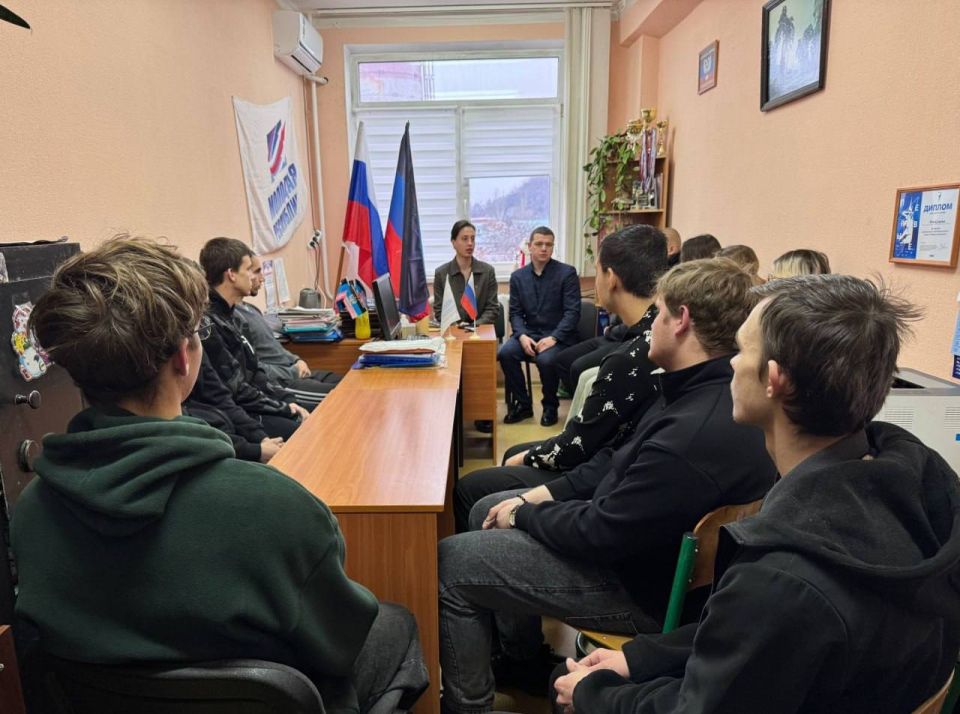 Диалог со студентами ДАТ. Впервые провели консультацию в рамках МОП в Донецкой академии транспорта Диалог со студентами ДАТ. Впервые провели консультацию в рамках МОП в Донецкой академии транспорта