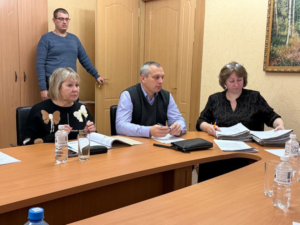 Ирина Кутенко: Сегодня состоялось первое заседание временной Межведомственной комиссии по установлению мер социальной поддержки Донецкой Народной Республики Ирина Кутенко: Сегодня состоялось первое заседание временной Межведомственной комиссии по установлению мер социальной поддержки Донецкой Народной Республики