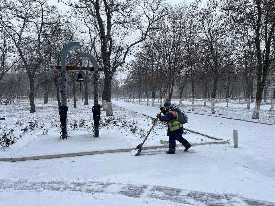 МУП «Простор» ежедневно выполняет все необходимые работы по содержанию городских улиц МУП «Простор» ежедневно выполняет все необходимые работы по содержанию городских улиц
