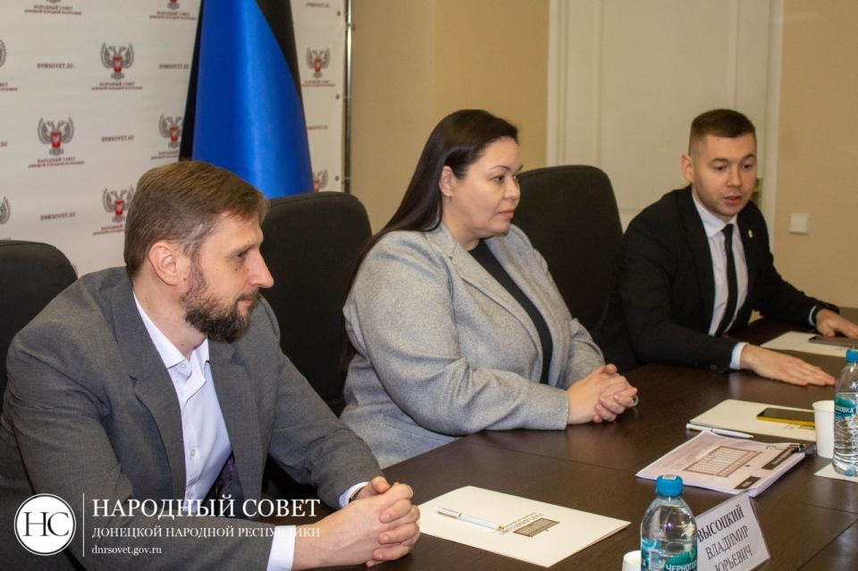 Народный Совет продолжает сотрудничество с Избирательной комиссией ДНР Народный Совет продолжает сотрудничество с Избирательной комиссией ДНР