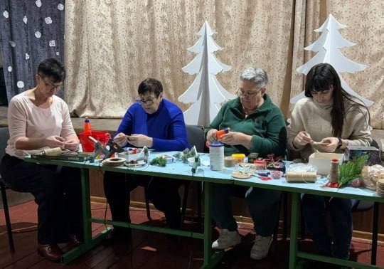 Предновогодний мастер-класс «Декор для дома» прошел в студии «Галатея» Предновогодний мастер-класс «Декор для дома» прошел в студии «Галатея»