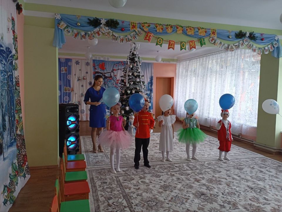 НОВОГОДНЯЯ СКАЗКА ДЛЯ ВСЕХ… НОВОГОДНЯЯ СКАЗКА ДЛЯ ВСЕХ…