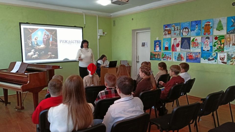 Встреча в гостиной искусств «Светлый праздник Рождества» Встреча в гостиной искусств «Светлый праздник Рождества»