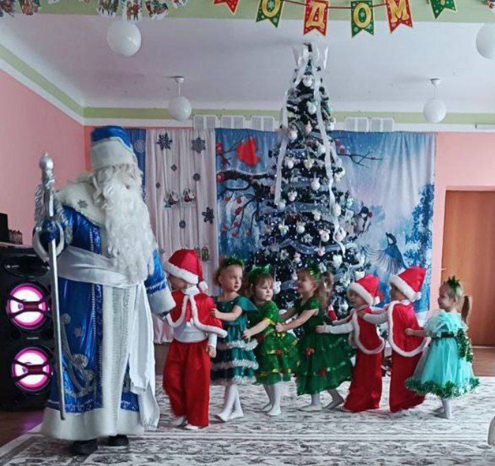 НОВОГОДНЯЯ СКАЗКА ДЛЯ ВСЕХ… НОВОГОДНЯЯ СКАЗКА ДЛЯ ВСЕХ…