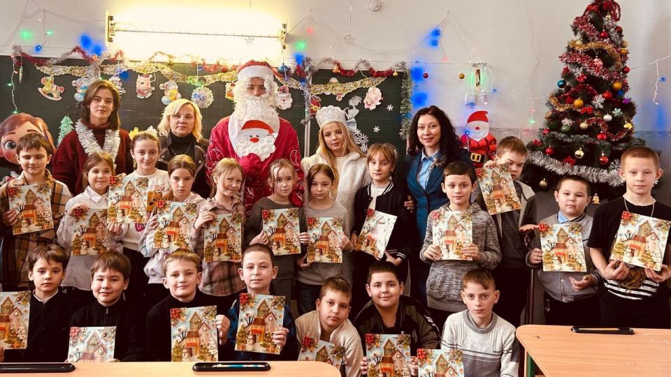 Александр Пеняев: Мастер-класс «Новогодние домики»: создаём волшебство своими руками! Александр Пеняев: Мастер-класс «Новогодние домики»: создаём волшебство своими руками!