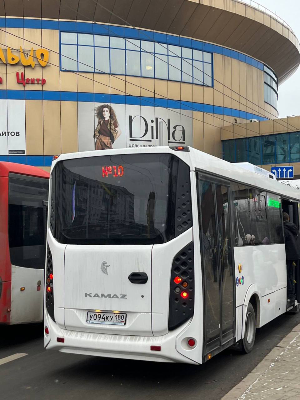 Новые автобусы увеличенной вместимости «КамАЗ» замечены сегодня на улицах Донецка Новые автобусы увеличенной вместимости «КамАЗ» замечены сегодня на улицах Донецка