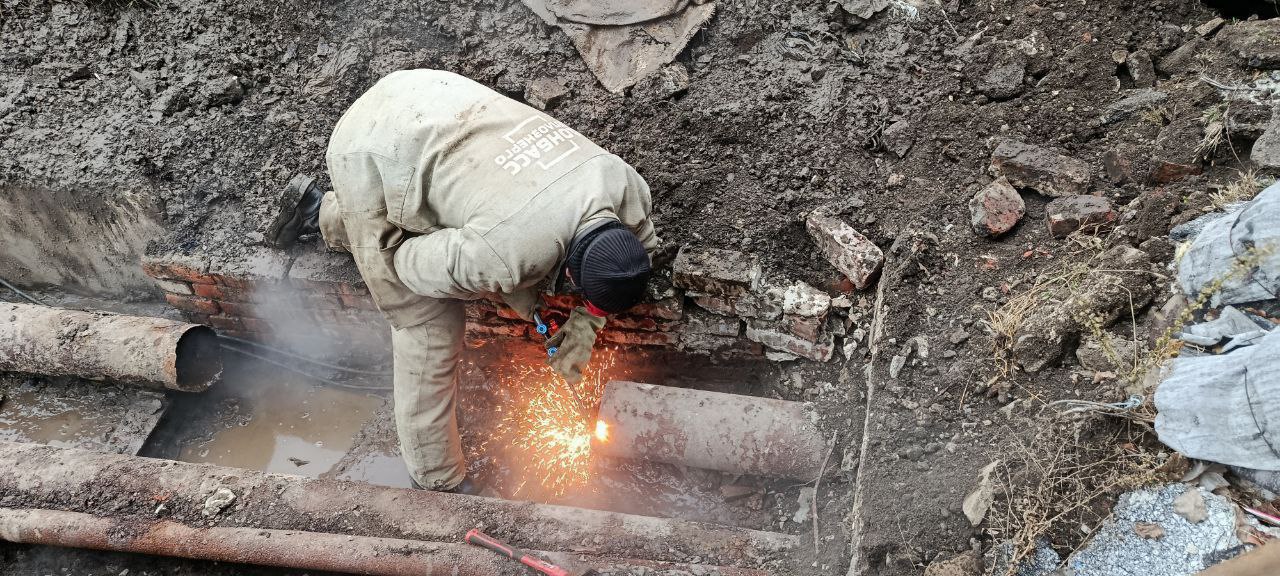 ОПЕРАТИВНОЕ УСТРАНЕНИЕ АВАРИИ: В ХАРЦЫЗСКЕ ВОССТАНОВИЛИ ТЕПЛО В СЕМИ ДОМАХ И ШКОЛЕ ОПЕРАТИВНОЕ УСТРАНЕНИЕ АВАРИИ: В ХАРЦЫЗСКЕ ВОССТАНОВИЛИ ТЕПЛО В СЕМИ ДОМАХ И ШКОЛЕ