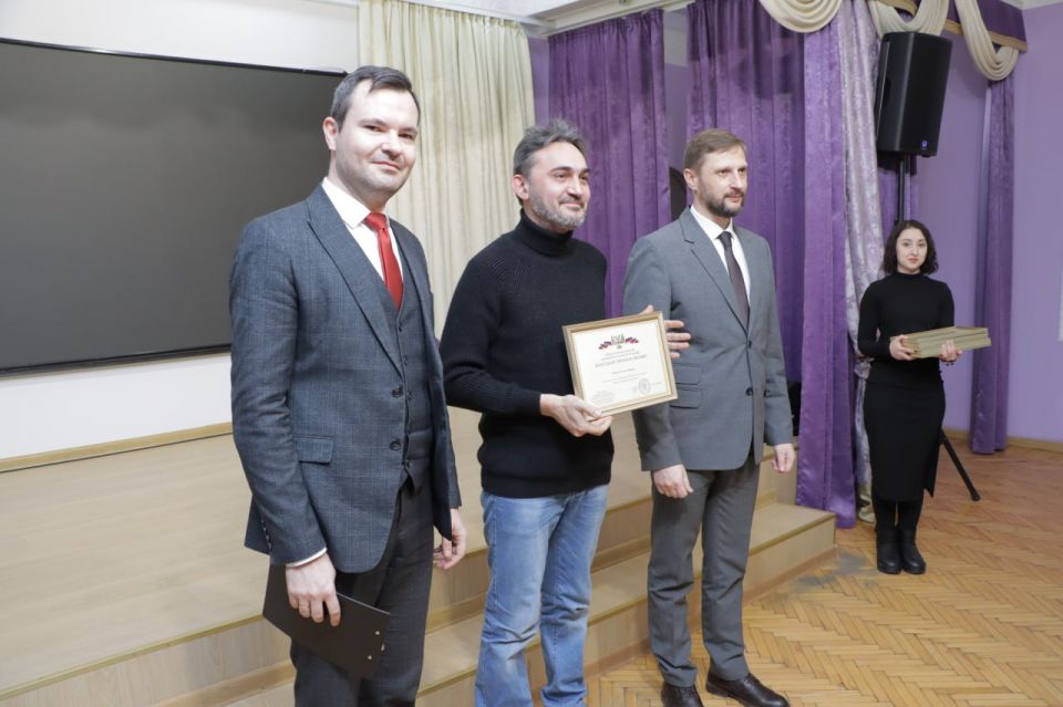 В Донецкой филармонии 26 декабря состоялось торжественное мероприятие В Донецкой филармонии 26 декабря состоялось торжественное мероприятие