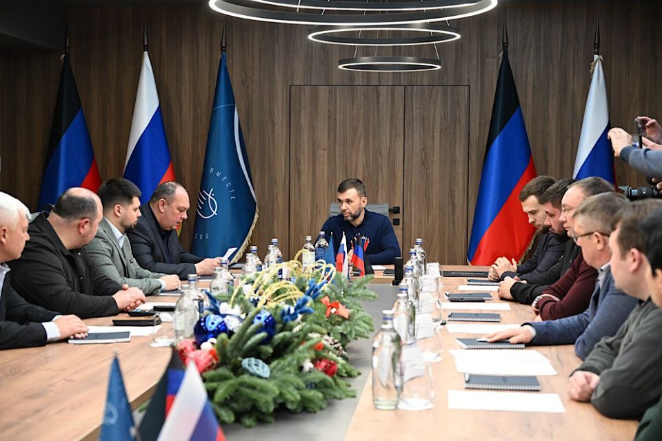 Александр Подгорный: В ДНР возвращаются строительные краны: в 2026 году в Буденновском районе Донецка начнем строить новый жилой комплекс Александр Подгорный: В ДНР возвращаются строительные краны: в 2026 году в Буденновском районе Донецка начнем строить новый жилой комплекс