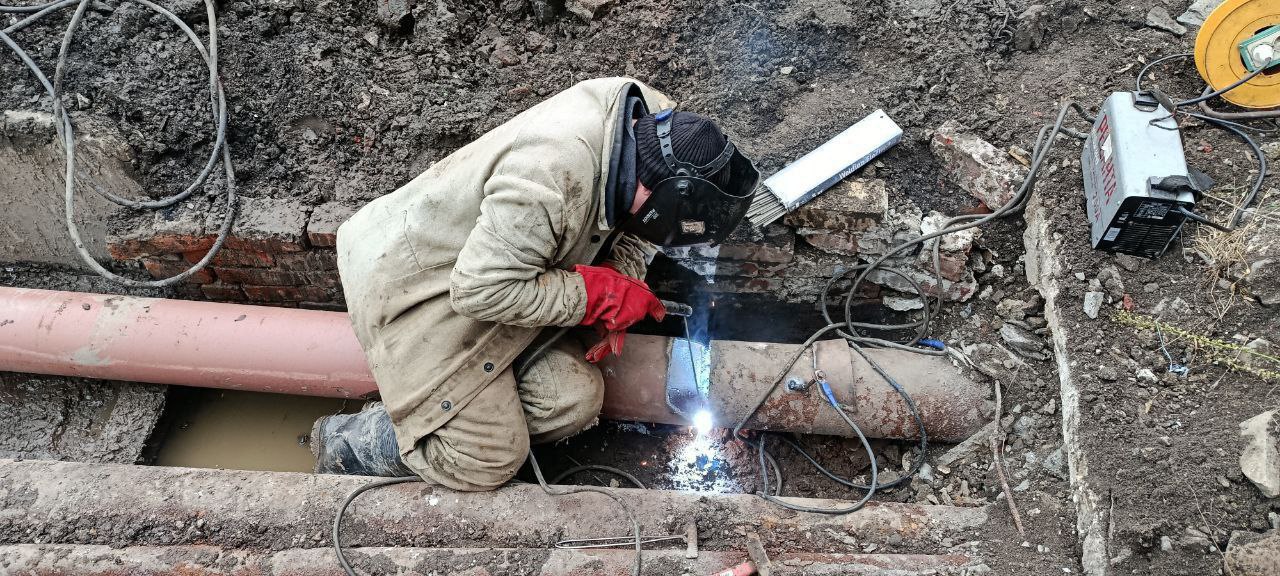 ОПЕРАТИВНОЕ УСТРАНЕНИЕ АВАРИИ: В ХАРЦЫЗСКЕ ВОССТАНОВИЛИ ТЕПЛО В СЕМИ ДОМАХ И ШКОЛЕ ОПЕРАТИВНОЕ УСТРАНЕНИЕ АВАРИИ: В ХАРЦЫЗСКЕ ВОССТАНОВИЛИ ТЕПЛО В СЕМИ ДОМАХ И ШКОЛЕ