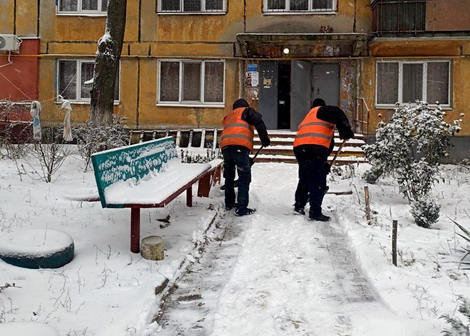 Иван Адамец: Единый региональный фонд МКД Куйбышевского района оперативно приступил к уборке снега Иван Адамец: Единый региональный фонд МКД Куйбышевского района оперативно приступил к уборке снега