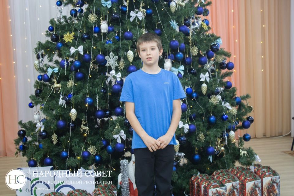 Константин Кузьмин: Поздравили деток, оказавшихся в трудных жизненных обстоятельствах, с Новым годом! Константин Кузьмин: Поздравили деток, оказавшихся в трудных жизненных обстоятельствах, с Новым годом!
