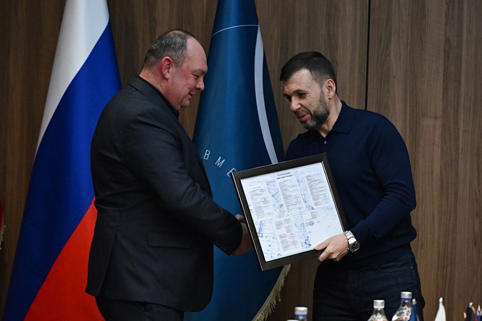 Александр Подгорный: В ДНР возвращаются строительные краны: в 2026 году в Буденновском районе Донецка начнем строить новый жилой комплекс Александр Подгорный: В ДНР возвращаются строительные краны: в 2026 году в Буденновском районе Донецка начнем строить новый жилой комплекс