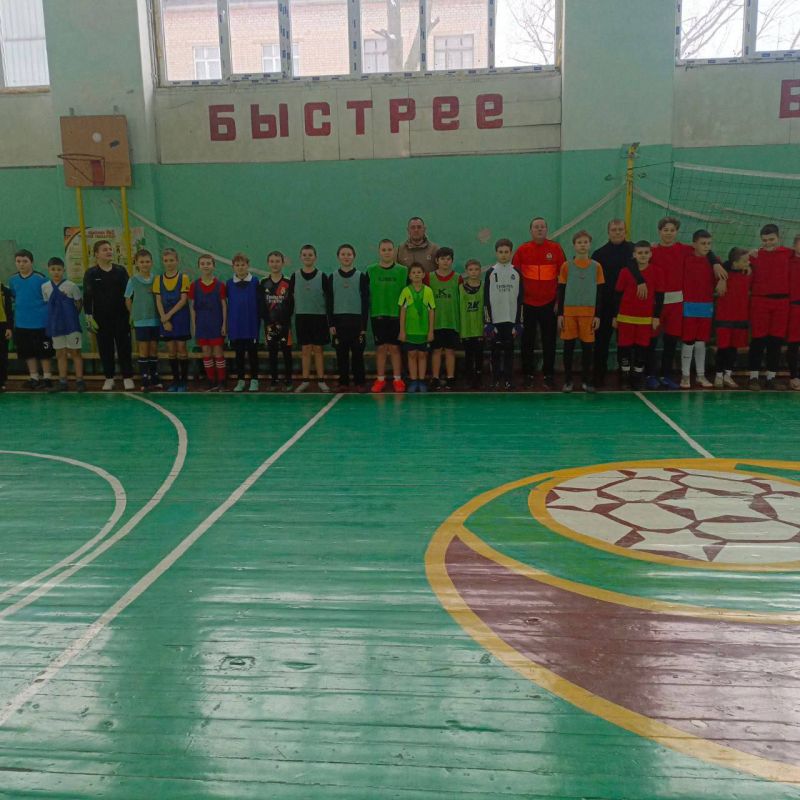 Ждановская команда одержала победу по футболу Ждановская команда одержала победу по футболу