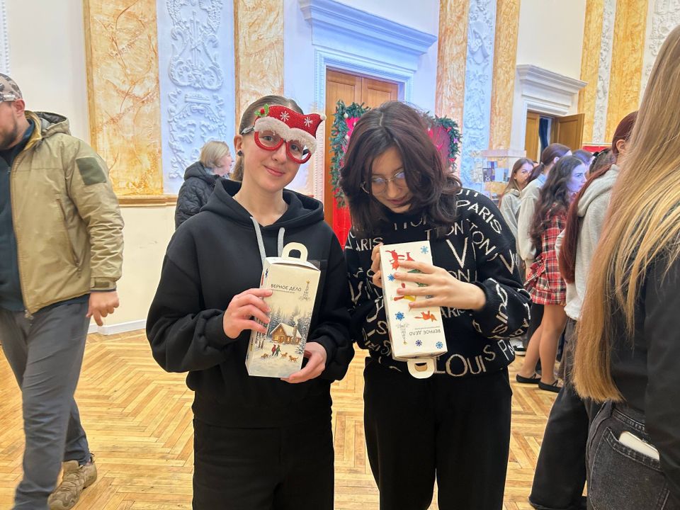 Идём к победе, поддерживая юные таланты Идём к победе, поддерживая юные таланты