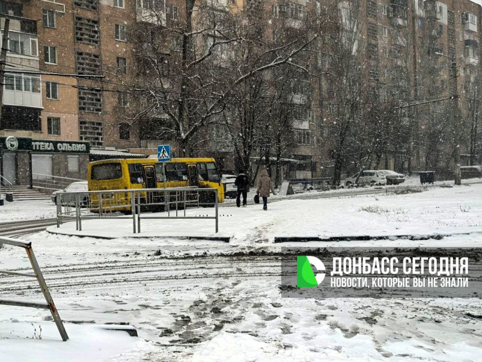 В Донецке продолжается предновогодняя сказка В Донецке продолжается предновогодняя сказка