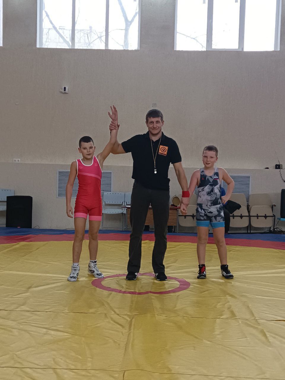 Школьники Ждановки показали достойные результаты в соревнованиях по вольной борьбе Школьники Ждановки показали достойные результаты в соревнованиях по вольной борьбе