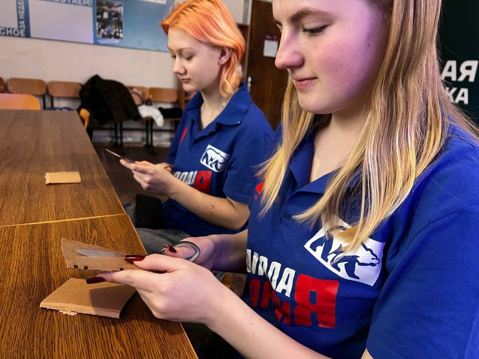 28 декабря в рамках партийного проекта «Старший брат» партии Единая Россия состоялось мероприятие «Новый год для фронтовиков», ориентированное на поддержку военнослужащих, находящихся в зоне специальной военной операции 28 декабря в рамках партийного проекта «Старший брат» партии Единая Россия состоялось мероприятие «Новый год для фронтовиков», ориентированное на поддержку военнослужащих, находящихся в зоне специальной военной операции