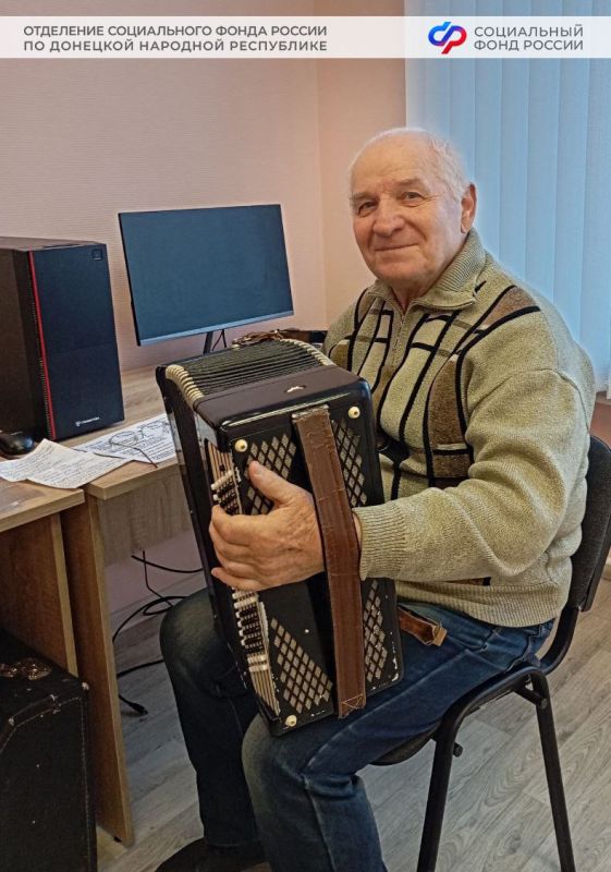 В волновахском ЦОСПе состоялся предновогодний мастер-класс по изготовлению игрушек В волновахском ЦОСПе состоялся предновогодний мастер-класс по изготовлению игрушек