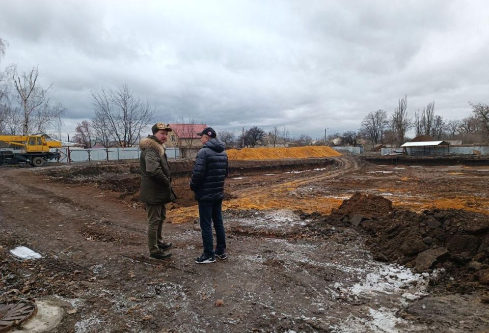 Вице-губернатор Хабаровского края пообщался с главой городского округа Дебальцево Вице-губернатор Хабаровского края пообщался с главой городского округа Дебальцево