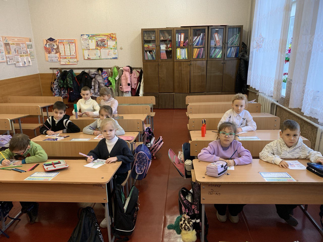 В школах Кировского прошли внеурочные занятия на тему «Разговоры о важном»