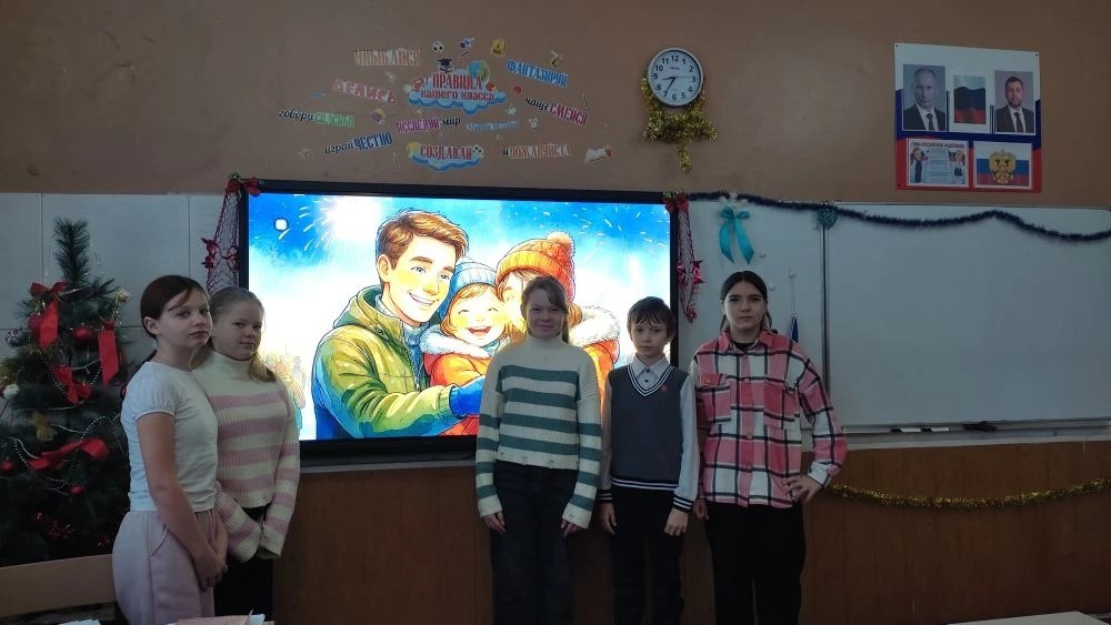 В школах Кировского прошли внеурочные занятия на тему «Разговоры о важном» В школах Кировского прошли внеурочные занятия на тему «Разговоры о важном»