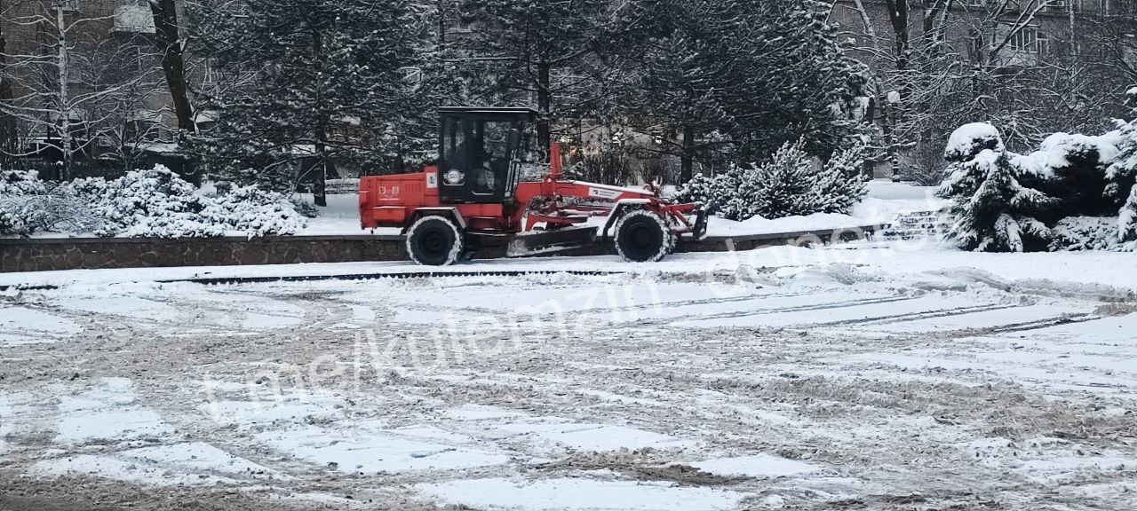 Алексей Кулемзин: Сотрудники муниципального «Дорожного ремонтно-строительного управления» устраняют последствия снегопада уборка города проходит в усиленном режиме Алексей Кулемзин: Сотрудники муниципального «Дорожного ремонтно-строительного управления» устраняют последствия снегопада уборка города проходит в усиленном режиме