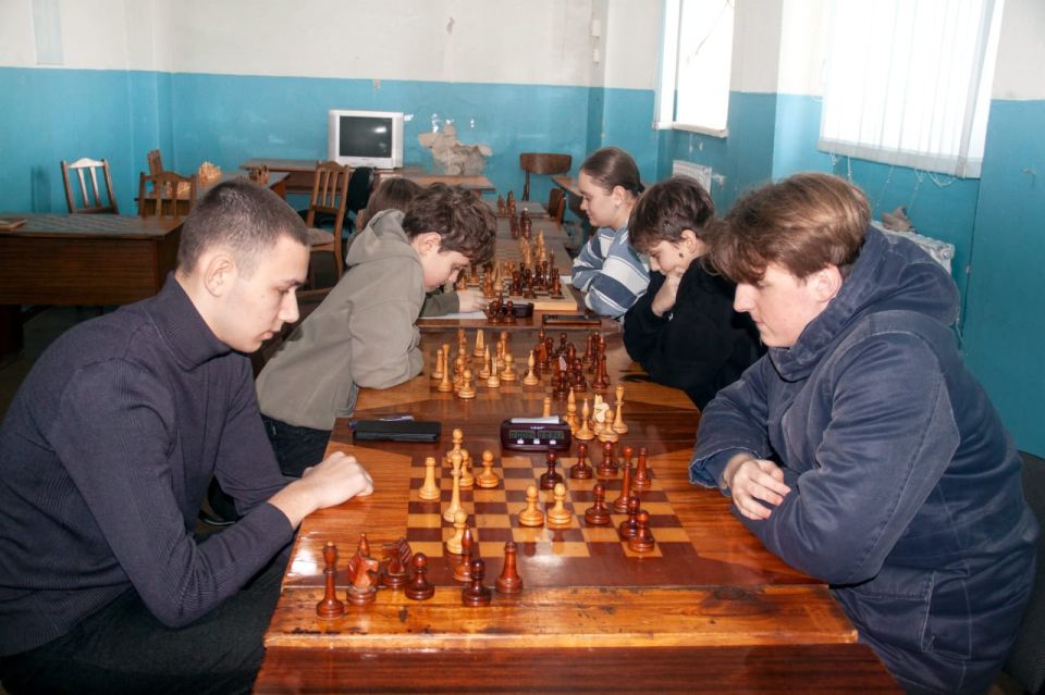 Турнир по шахматам. 28 декабря в городе Енакиево состоялся новогодний турнир по шахматам Турнир по шахматам. 28 декабря в городе Енакиево состоялся новогодний турнир по шахматам