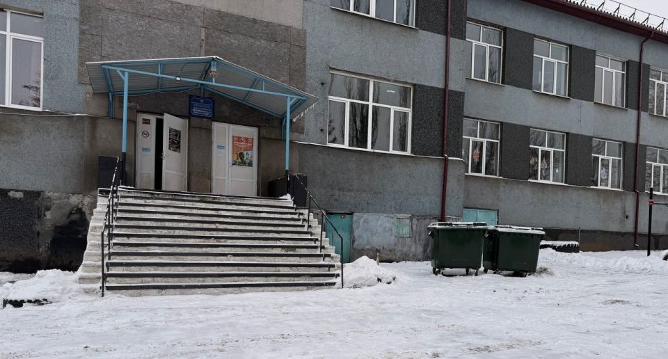 Сегодня, 29 декабря, в связи с выпадением снега учреждениями образования и здравоохранения Кировского внутригородского района проводятся работы по расчистке от снега закрепленных и прилегающих территорий Сегодня, 29 декабря, в связи с выпадением снега учреждениями образования и здравоохранения Кировского внутригородского района проводятся работы по расчистке от снега закрепленных и прилегающих территорий