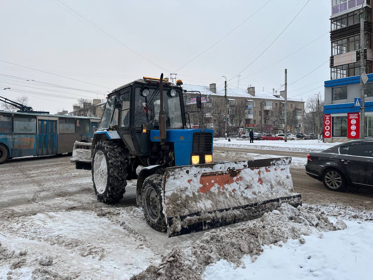 О работе МУП «Простор». Муниципальное унитарное мероприятие «Простор» ежедневно выполняет все необходимые работы по содержанию городских улиц