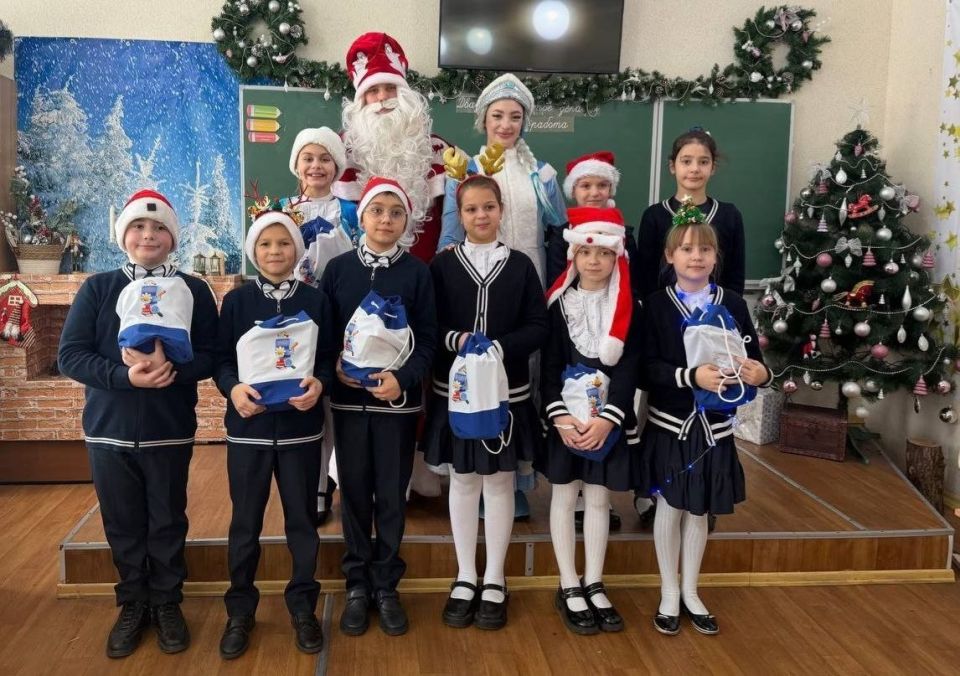 Лариса Толстыкина: С приближением Нового года в воздухе все сильнее чувствуется ожидание зимних чудес Лариса Толстыкина: С приближением Нового года в воздухе все сильнее чувствуется ожидание зимних чудес