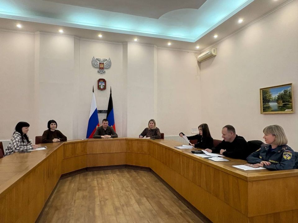 Сегодня на очередном заседании антитеррористической комиссии Тельмановского муниципального округа Донецкой Народной Республики был утвержден план работы на 2026 год Сегодня на очередном заседании антитеррористической комиссии Тельмановского муниципального округа Донецкой Народной Республики был утвержден план работы на 2026 год