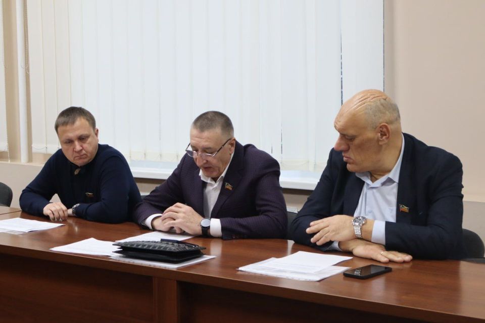 Валентина Харлашка: 30 декабря провела 64 заседание Макеевского городского совета Донецкой Народной Республики Валентина Харлашка: 30 декабря провела 64 заседание Макеевского городского совета Донецкой Народной Республики