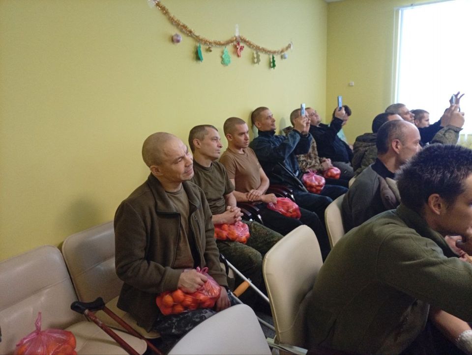 Константин Зинченко: В преддверии Нового года особенно важно чувствовать поддержку и заботу Константин Зинченко: В преддверии Нового года особенно важно чувствовать поддержку и заботу