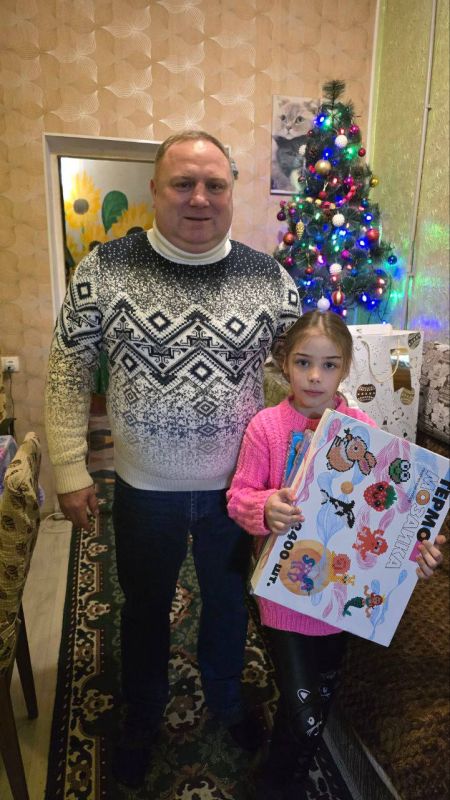 Депутаты исполняют детские новогодние желания Депутаты исполняют детские новогодние желания