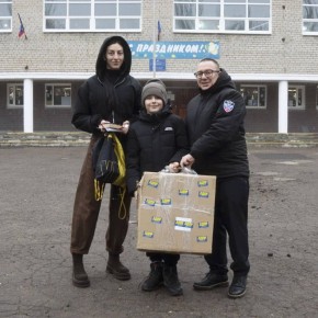 Депутаты исполняют детские новогодние желания