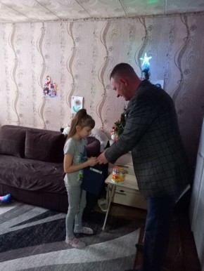 Иван Масленников исполнил желание маленькой Полины