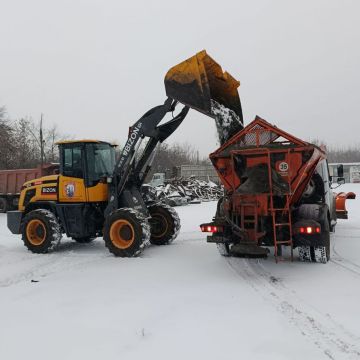 В Кировском следят за состоянием дорог в зимний период
