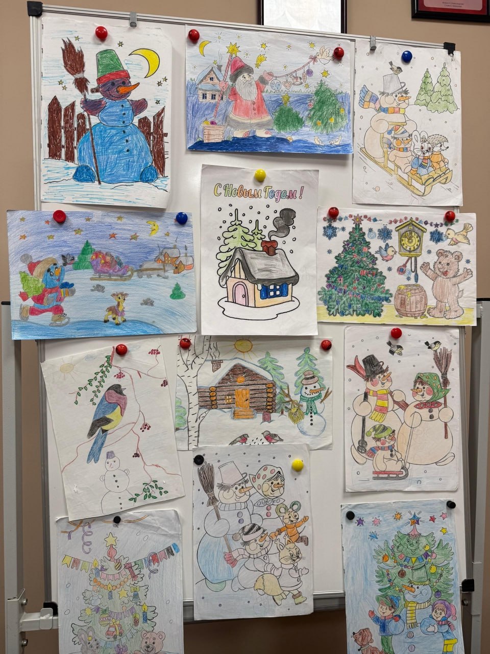 Школьники из Тельмановского округа поздравили свердловских сверстников с наступающими праздниками Школьники из Тельмановского округа поздравили свердловских сверстников с наступающими праздниками