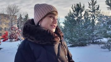 В Тельмановской спортивной школе поздравили с наступающим Новым Годом юных воспитанников