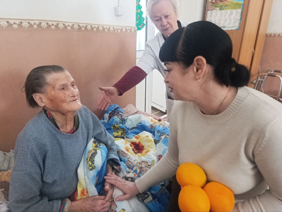 С наступающим Новым годом! С наступающим Новым годом!