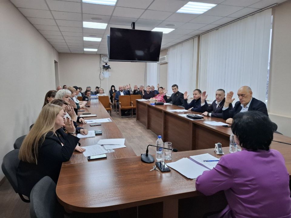 Валентина Харлашка: 30 декабря провела 64 заседание Макеевского городского совета Донецкой Народной Республики Валентина Харлашка: 30 декабря провела 64 заседание Макеевского городского совета Донецкой Народной Республики