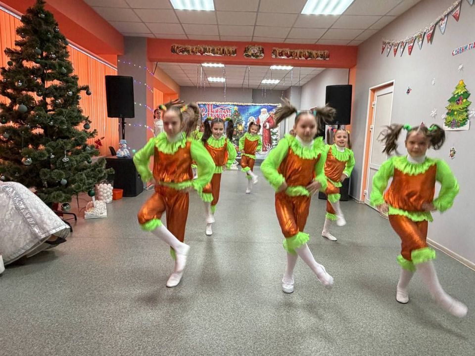 Юные гости молодёжного отдела Светлодарского городского Дворца культуры стали участниками настоящего "Новогоднего переполоха" Юные гости молодёжного отдела Светлодарского городского Дворца культуры стали участниками настоящего "Новогоднего переполоха"